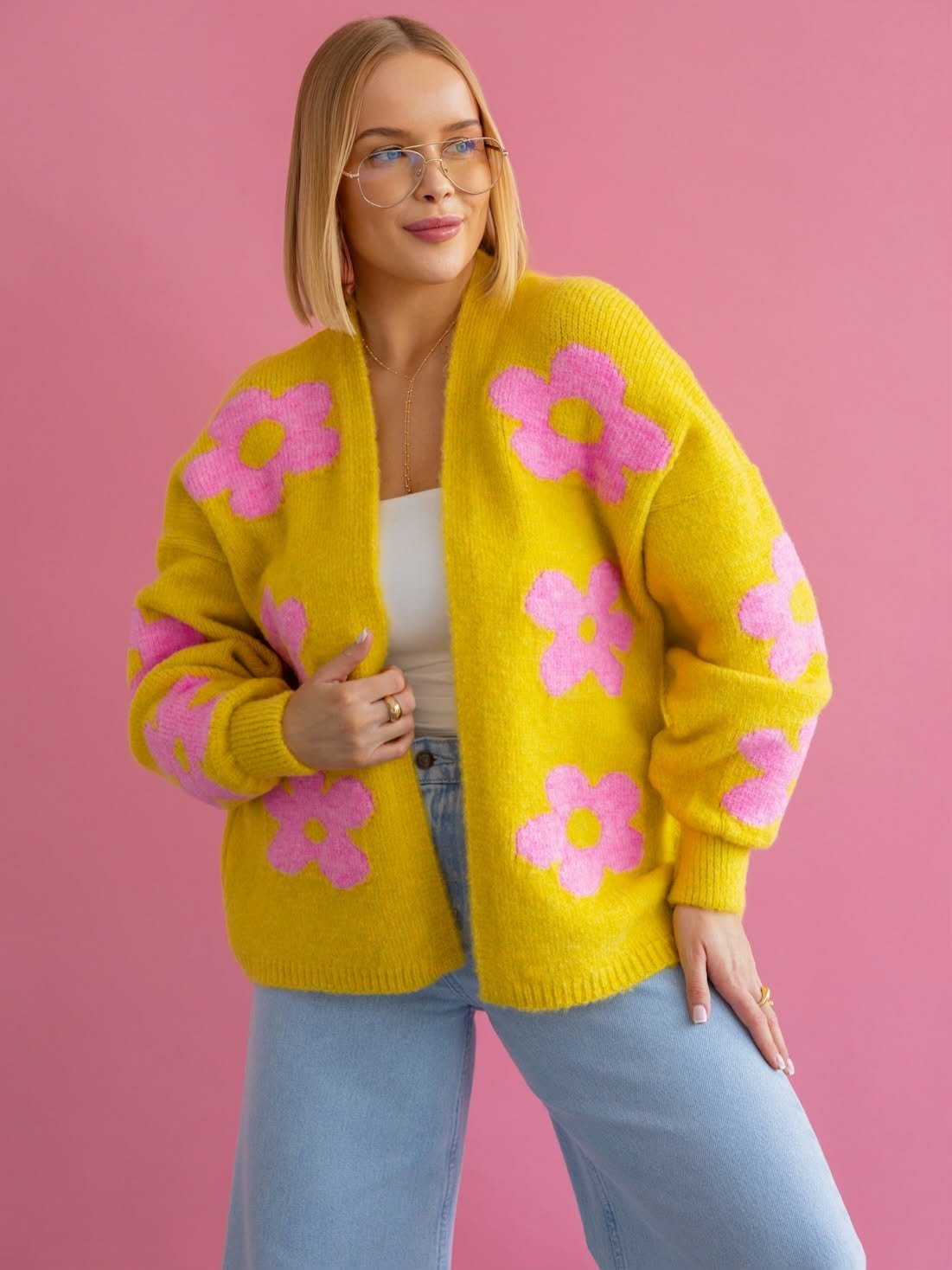 Moteriškas oversize megztinis su gėlėmis - Image 7